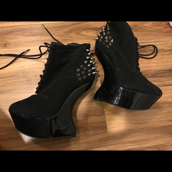 Spiked Aldo Boots 💥👀 - Picture 1 of 5